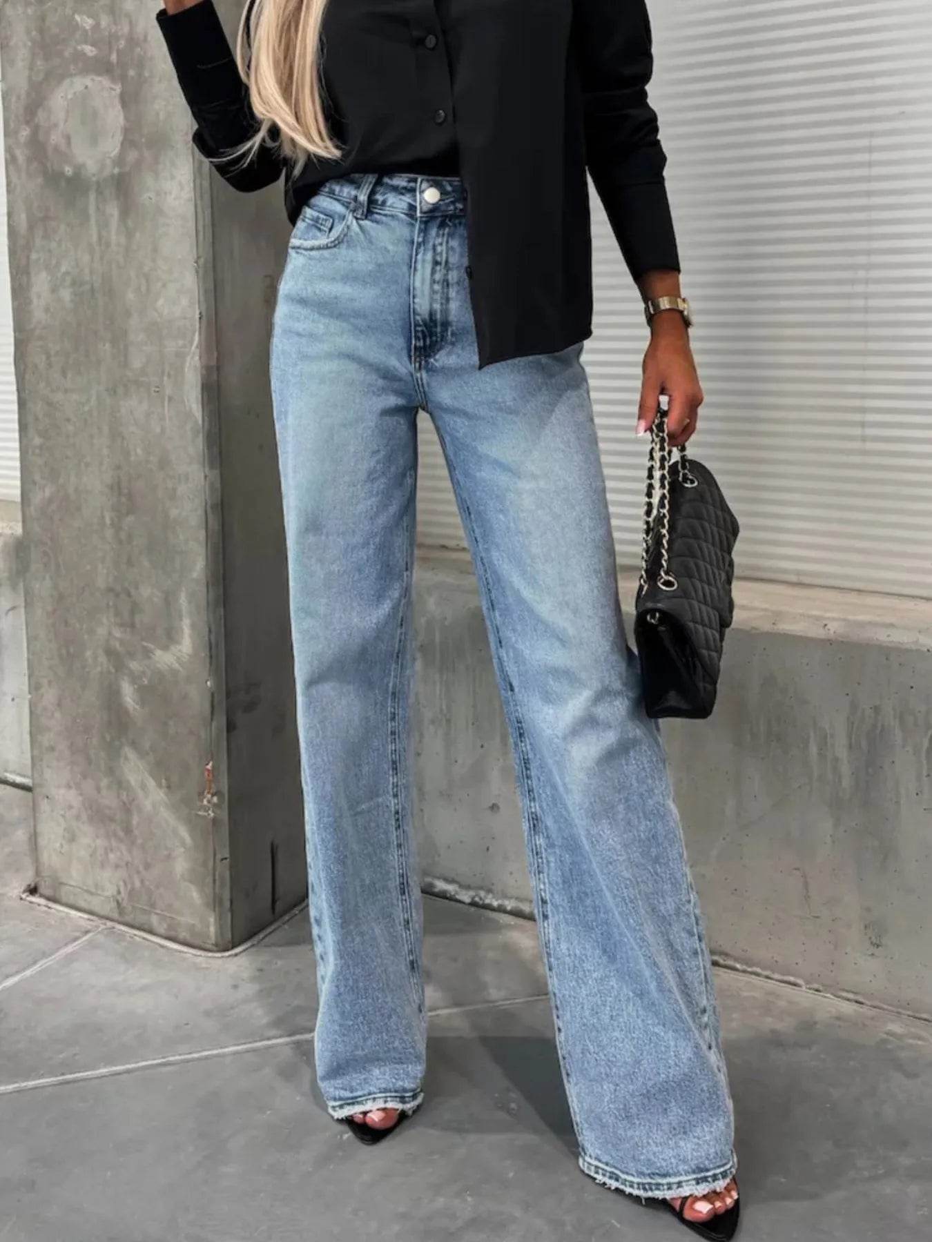 High-Waist Wash Raw Hem Jeans Light Blue Trendsi c832c89c-4de5-4c77-af29-811559b81c91-Max-Origin