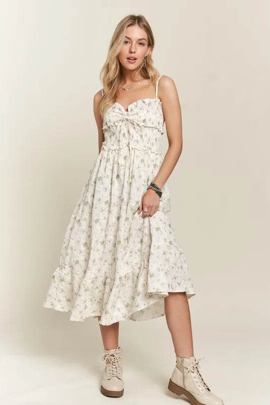 ADORA Smocked Floral Sweetheart Neck Cami Dress Gum Leaf Trendsi cb5d56f3-98c3-4feb-8586-7dd04472609a-Max