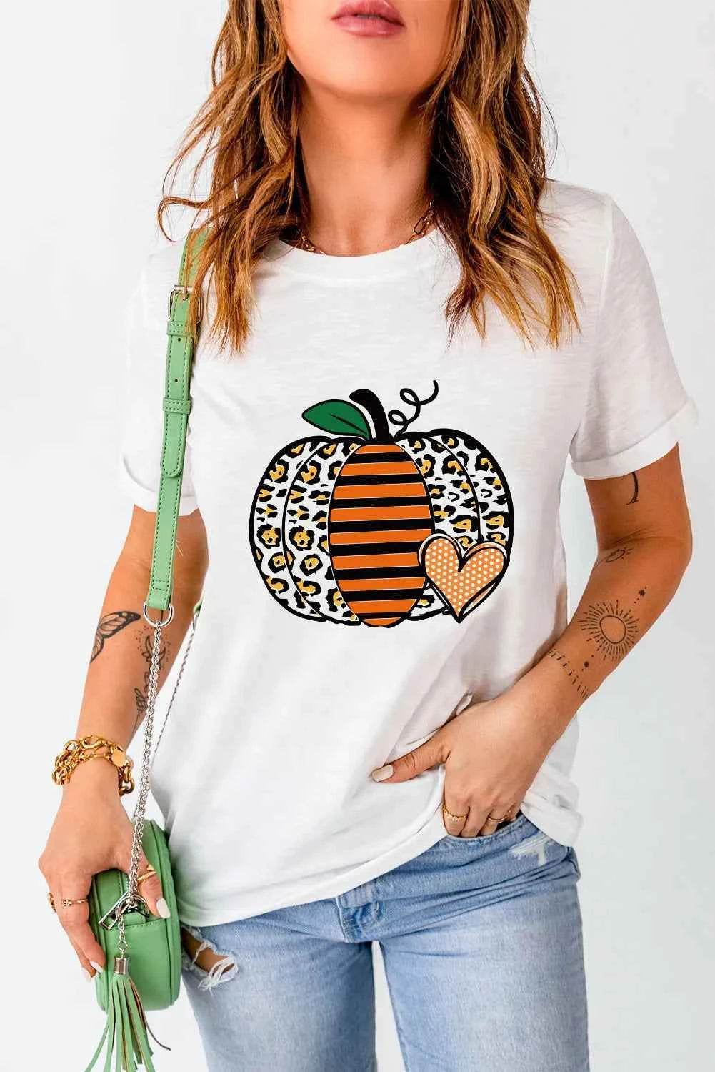 Pumpkin Graphic Round Neck Short Sleeve T-Shirt Trendsi cc8192e0-9551-4d4b-9eb2-f77c3214f35a-Max