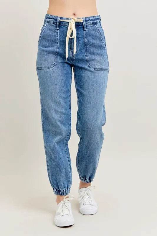 Judy Blue Full Size High Waist Denim Jogger Plus Size Trendsi cd7e1a7c86f8484bbb91f60ddc22fda1-Max-Origin