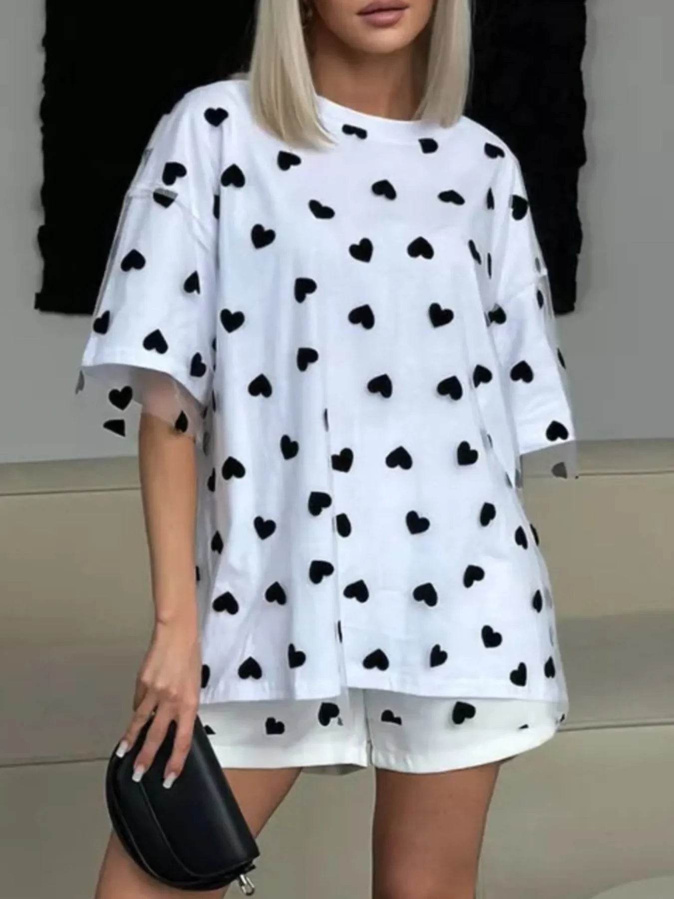 Heart Print Oversized T-Shirt Trendsi ce28237e-5222-4cda-bce6-f8be91b69eb2-Max-Origin