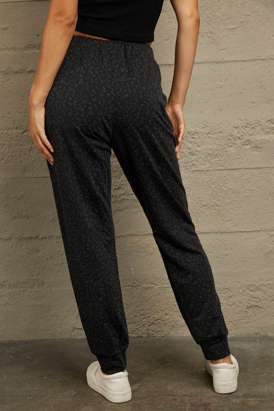 Leopard Print Joggers with Pockets Trendsi cfc0f1886bec48fa8a5eb296c5c29344-Max