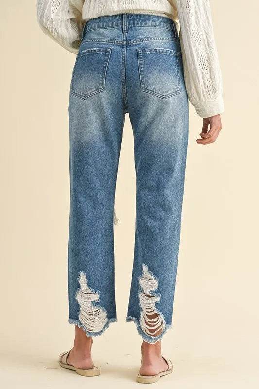 Annie Wear Distressed Raw Hem Cropped Jeans Trendsi cfe9a801-91b5-43aa-a7a5-295b88083cf3-Max
