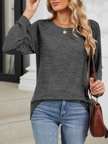 Round Neck Long Sleeve T-Shirt Trendsi d04d8b58-62e3-4441-b480-c748dfa8938e-Max-Origin