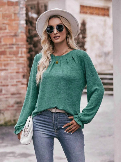 Round Neck Long Sleeve Casual T-Shirt Trendsi d08b38b6-e572-45de-9635-fadf7175e9b7-Max-Origin