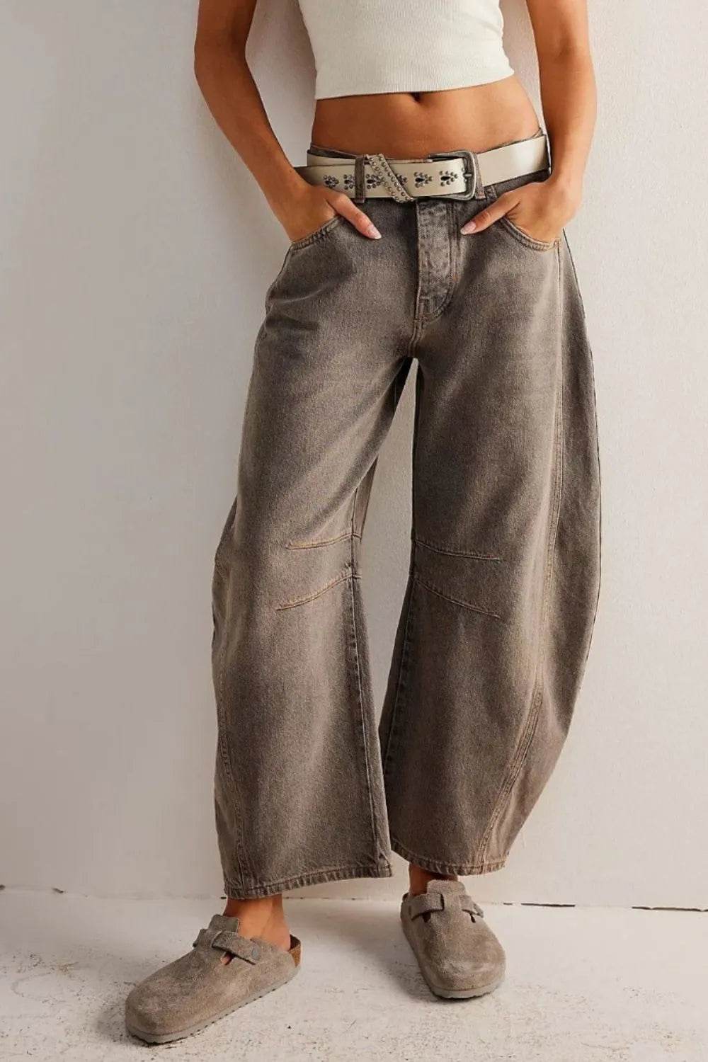Wide Leg Jeans with Pockets Taupe Trendsi d12b8649-0678-42c1-82a4-60f9b0d73858-Max