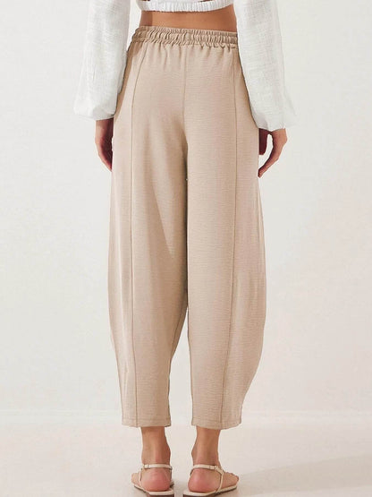 Full Size Drawstring Wide Leg Cropped Pants Plus Size Trendsi d1720853d4d547a384fdb52521af920e-Max-Origin