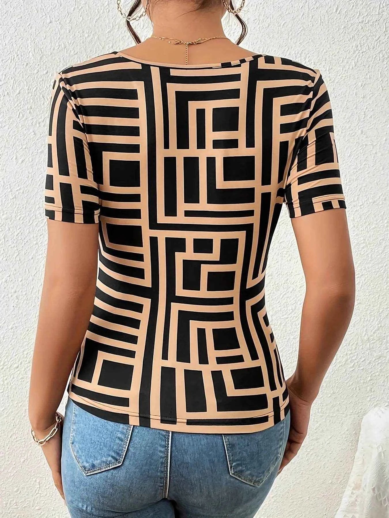 Geometric Print Cutout Short Sleeve T-Shirt Trendsi d2065f54099247a28bb51d670120cf34-Max-Origin