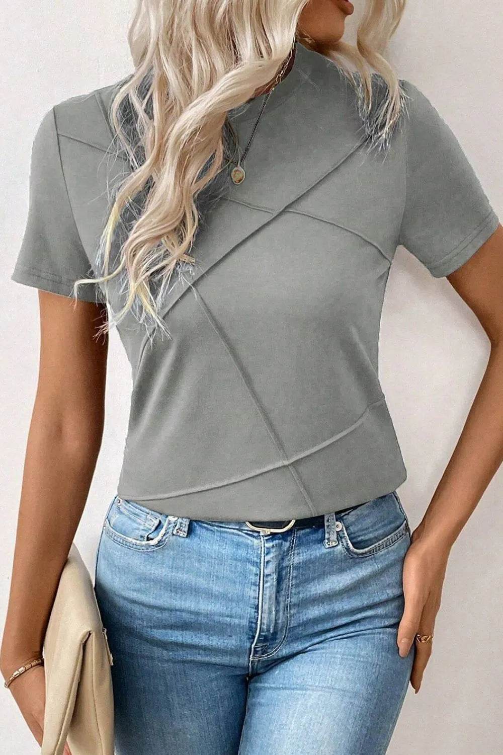 Solid Color Round Neck T Shirt Trendsi d3333be7-9c3d-49d7-ab87-c55e19c1501f-Max-Origin