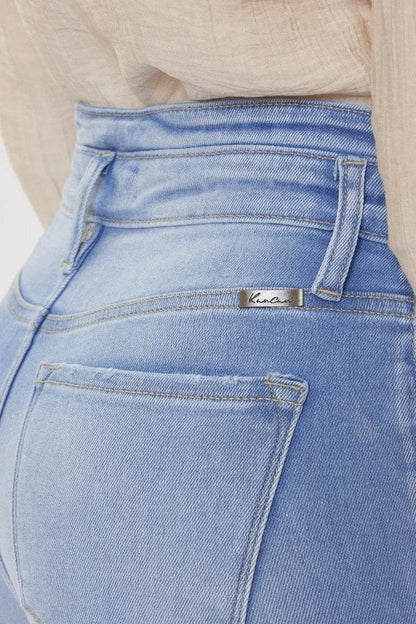 Kancan Curvy High Rise Flare Jeans Trendsi d4c0f1fe1753416da817279428267449-Max-Origin
