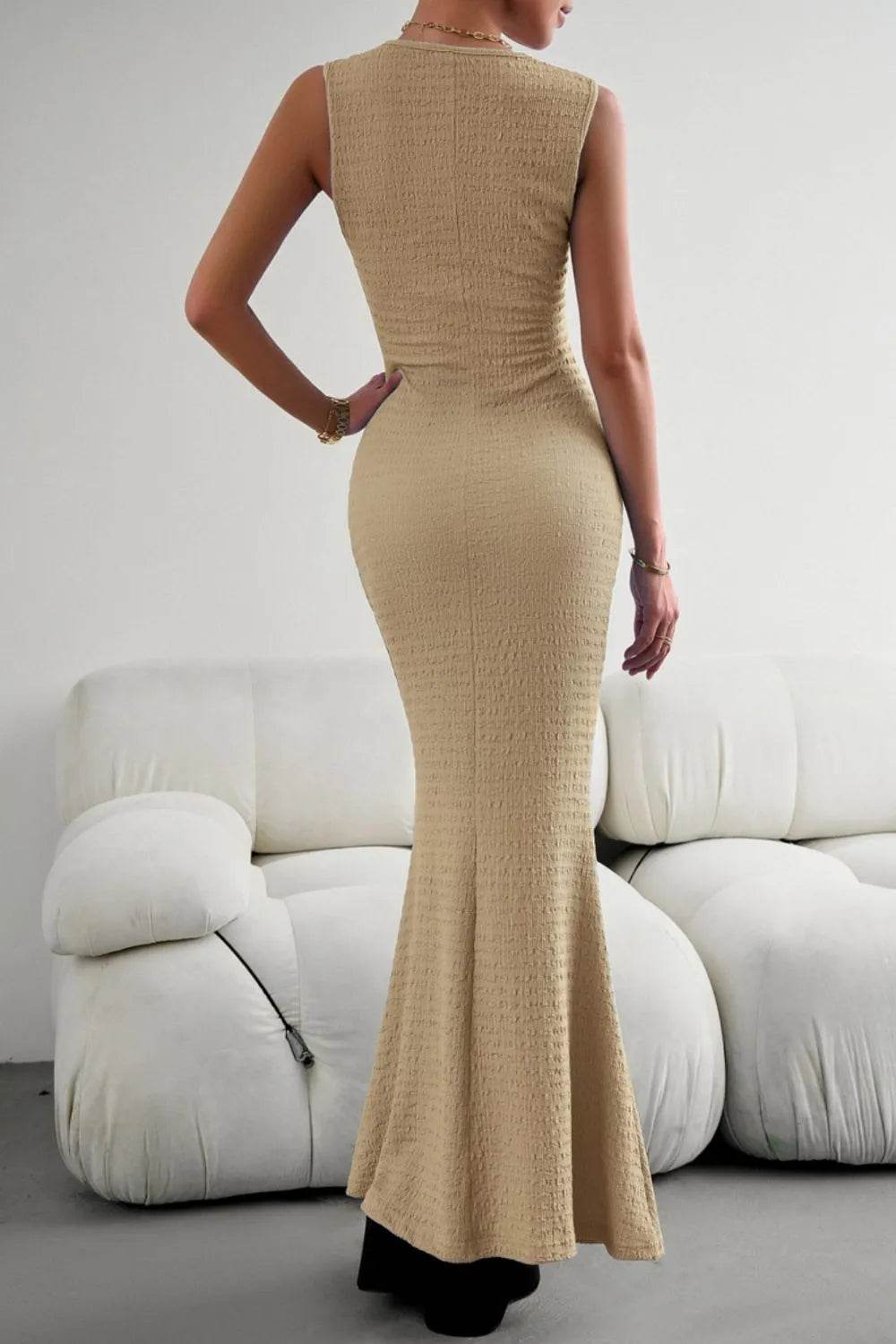 Devine Round Neck Sleeveless Maxi Fishtail Dress Trendsi d7d6072f-9b36-4233-b3d9-7cb5dd5bdbae-Max