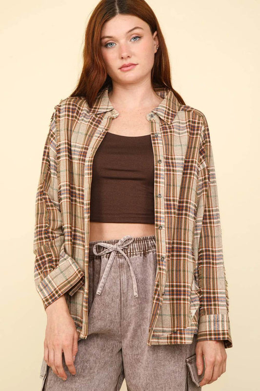 VERY J Contrast Plaid Raw Detail Shirt Taupe Trendsi da0bdda0-f3b4-4874-be47-e873cfc1bc25-Max