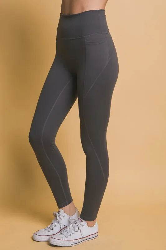 Love Tree High Waist Leggings with Side Pockets Trendsi da122caa-07bf-45b6-bd9a-62f1a1523f4f-Max