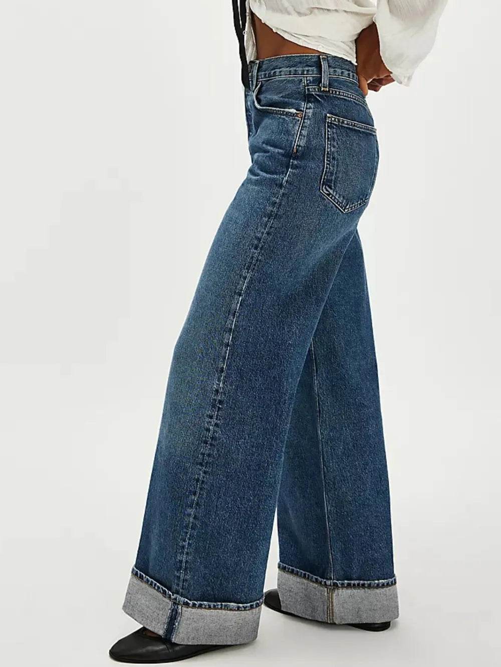 Cuffed Jeans with Pockets Trendsi dc37097d-b151-41f9-bbae-a6f6a66946ab-Max