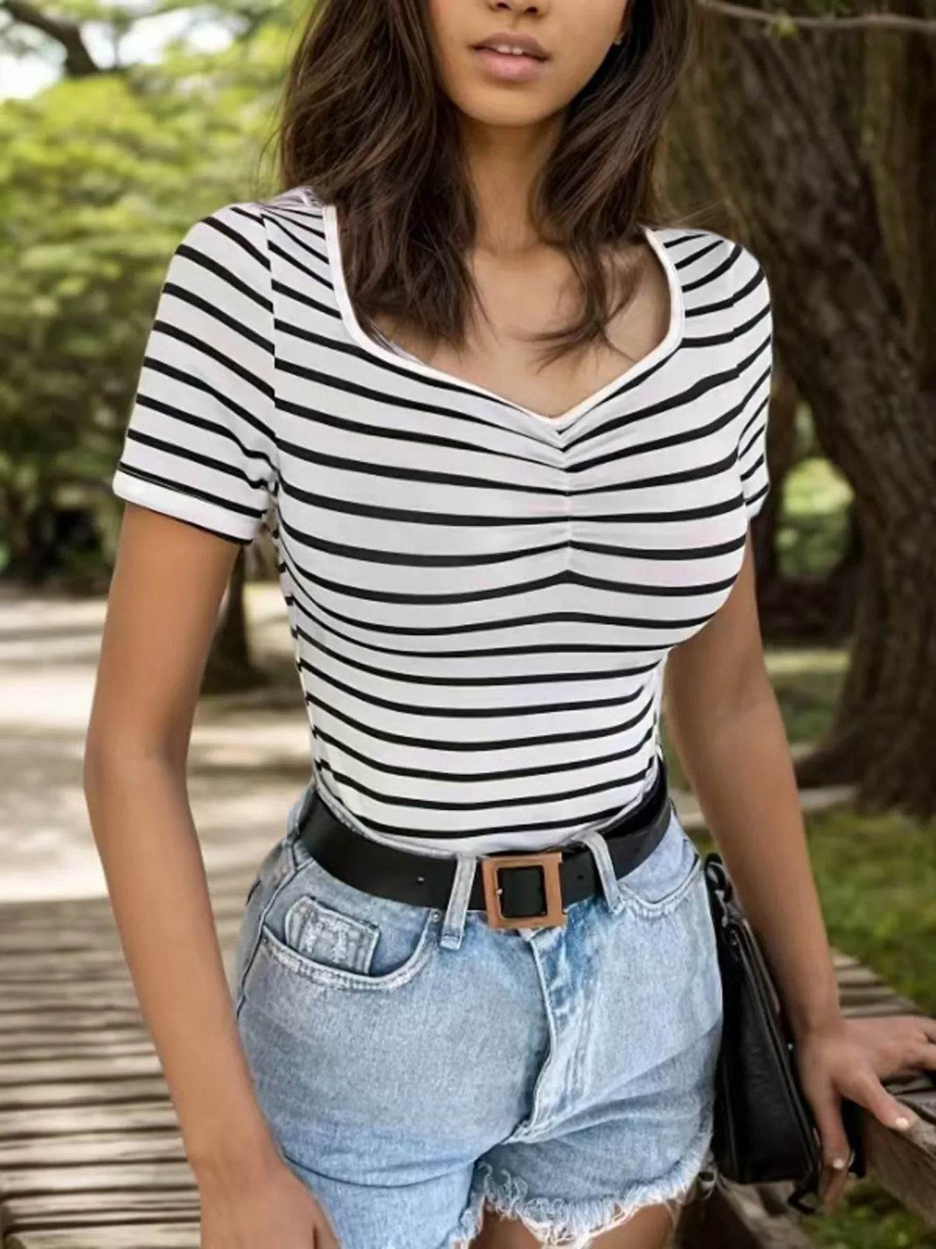 Striped Short Sleeve T-Shirt Trendsi dce8ab74e43d4632bceddd36ace13327-Max-Origin