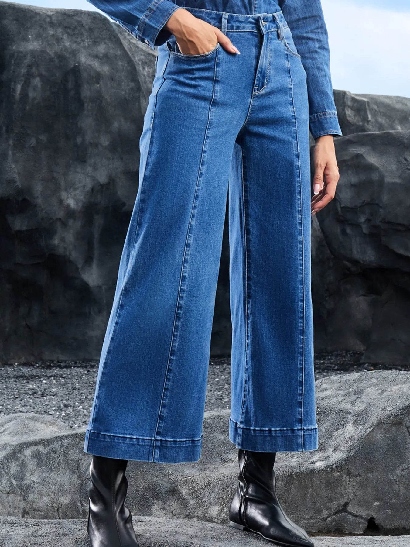 Seam Detail Flared Bottom Ankle Length Jeans Trendsi dd1431ab176a4a40876bb32bdeea3f81-Max-Origin