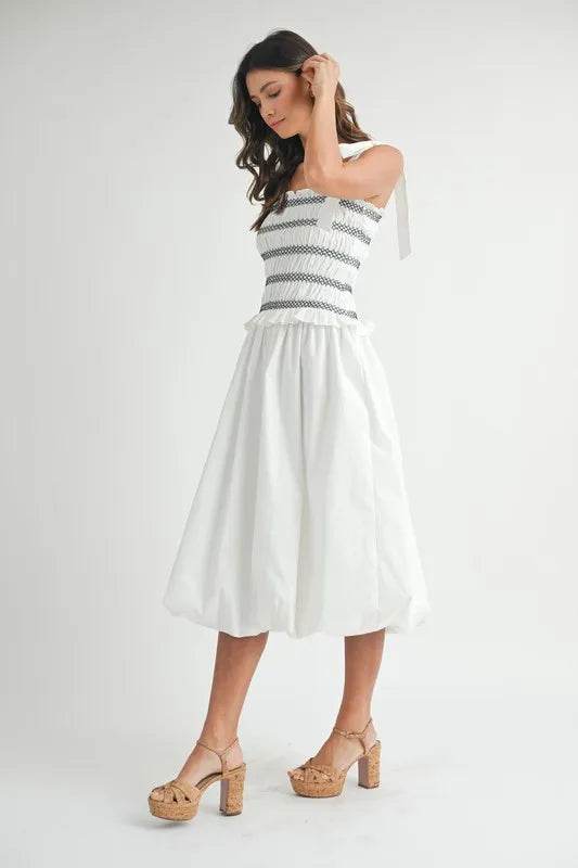 MABLE Smocked Bodice Bubble Midi Dress Trendsi de4dbad8e52e4bf69d03f1b974ef9246-Max-Origin_c26562eb-55b5-42a2-9221-67440550c283