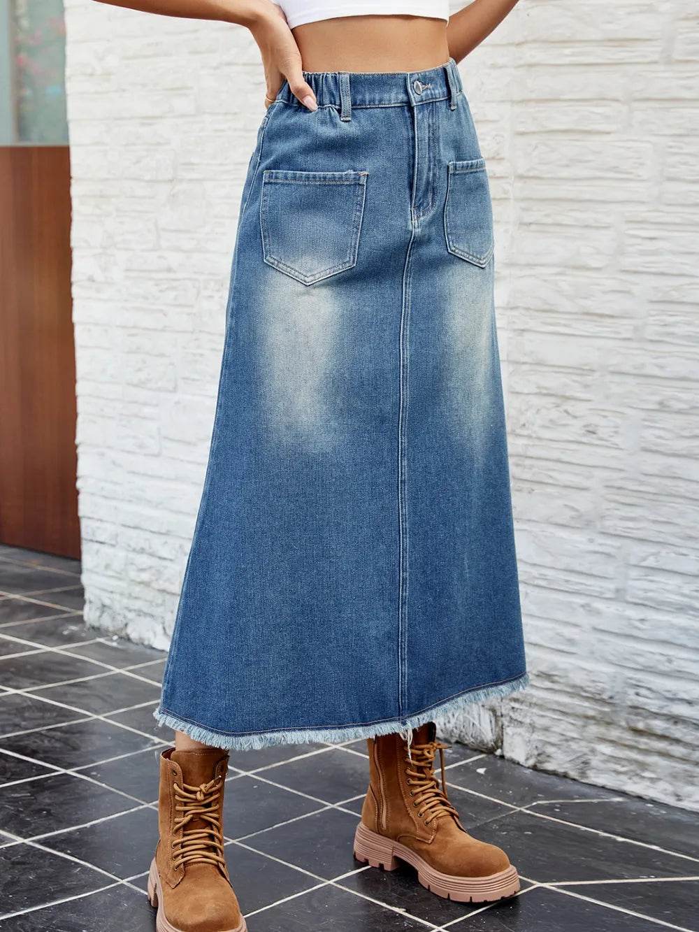Raw Hem Buttoned Denim Skirt with Pockets Trendsi df82396a-8697-40be-bdb1-a67989e7dd8a-Max