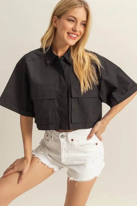 HYFVE Front Pockets Poplin Collared Neck Crop Shirt Black Trendsi dfcc5c6c-3fde-41ef-ade5-b2b52cdb8569-Max-Origin