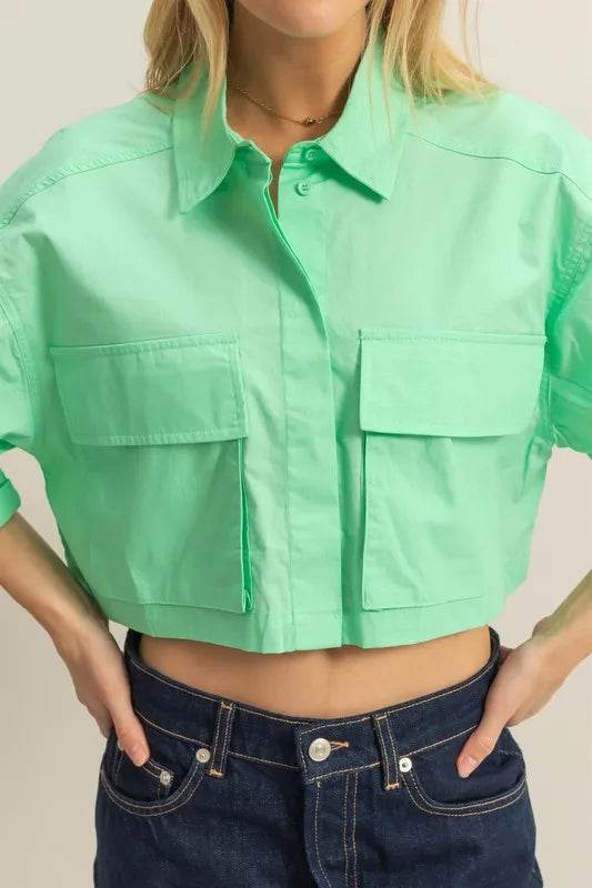 HYFVE Front Pockets Poplin Collared Neck Crop Shirt Trendsi e1fffe99-58c5-4553-9945-792be4877a12-Max