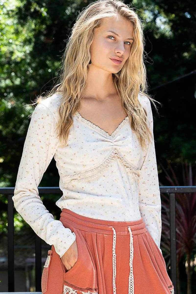 POL Floral V-Neck Long Sleeve T-Shirt Trendsi e309f937-d02c-44f2-a392-ab8ed329832b-Max-Origin
