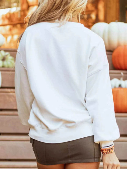 Halloween Pumpkin Patched Pattern Long Sleeve Sweatshirt Trendsi e8b426cf-9e4a-4313-bf92-5d124d12a93d-Max-Origin