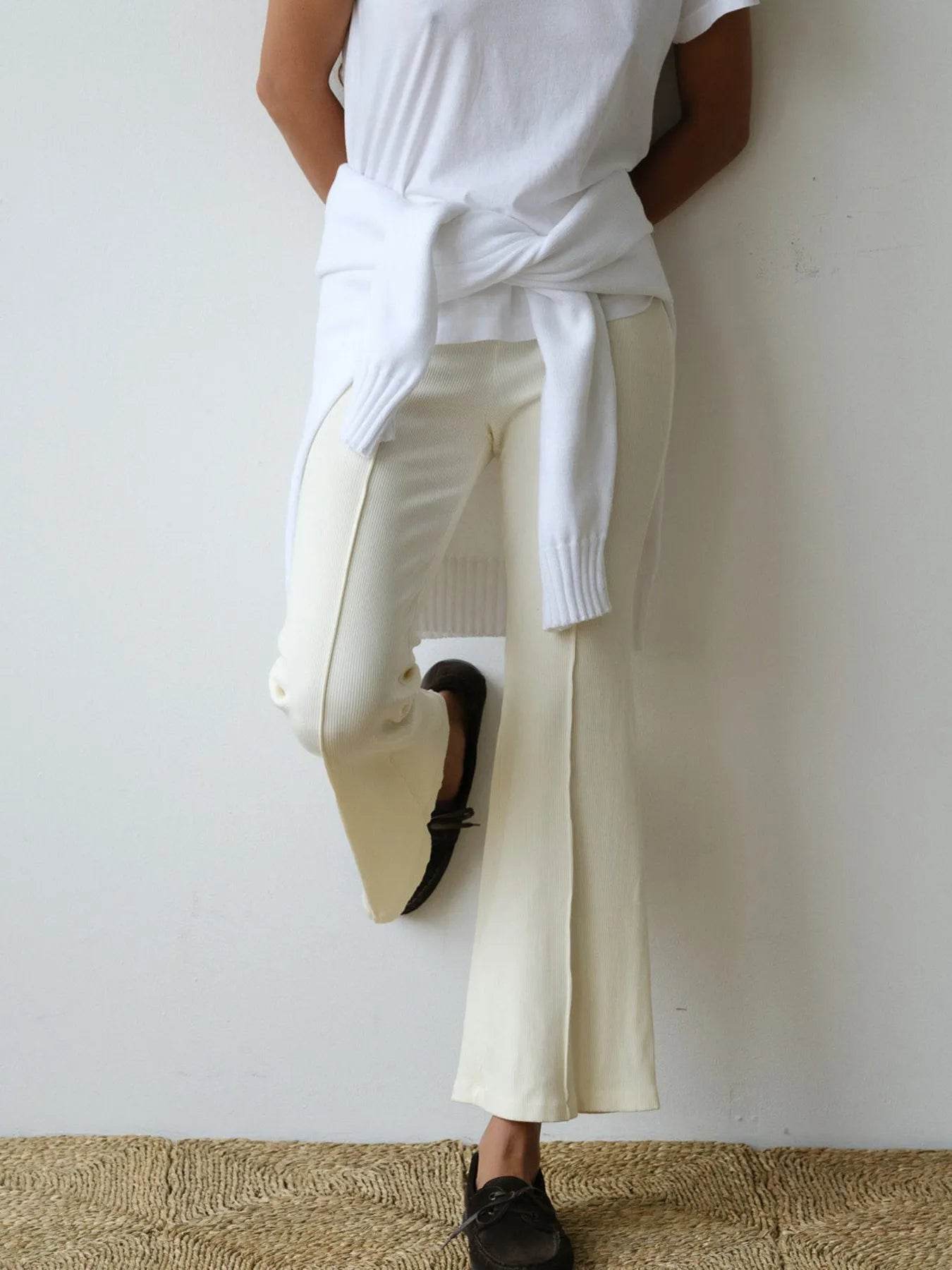High-Waisted Flare Pants Trendsi ea7fcdd5014845c4acc69ee4249579c0-Max-Origin