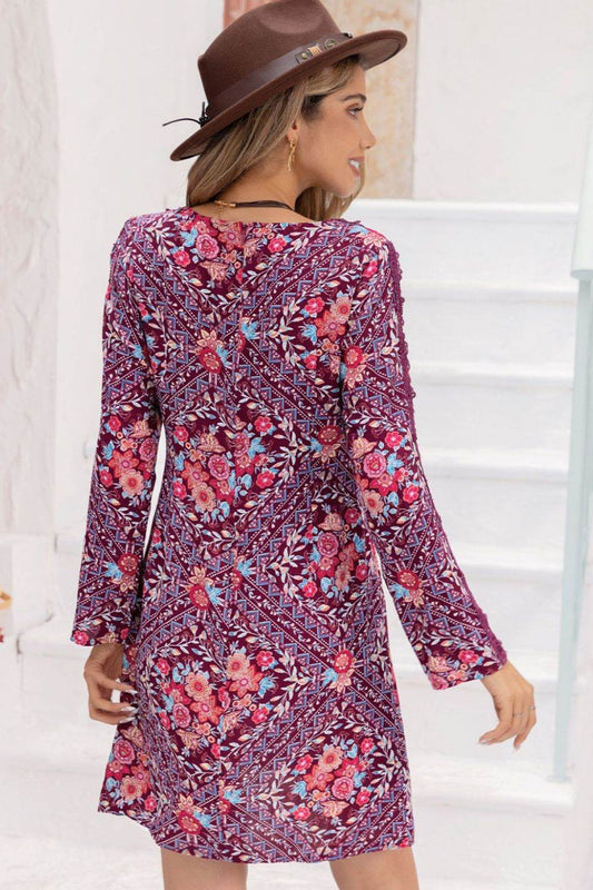 V-Neck Long Sleeve Printed Mini Dress Trendsi ec70a1ce79f64085b2df12840551064c-Max