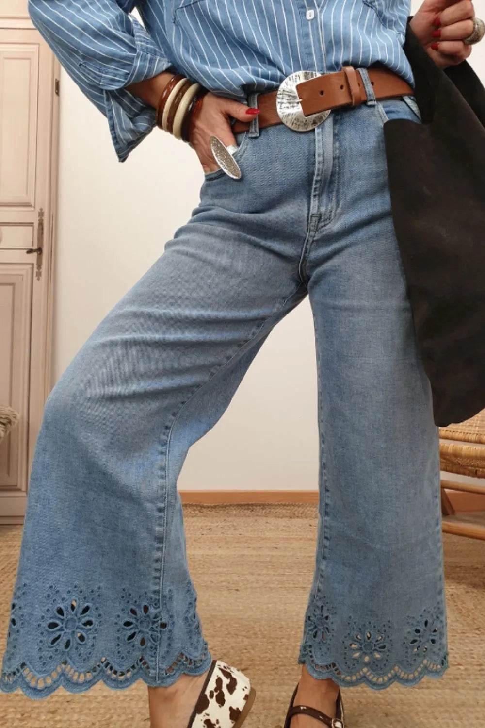 Lace Detail Cropped Wide Leg Jeans Trendsi edb91448-d808-4eb9-a40d-c0342c02d0f5-Max-Origin
