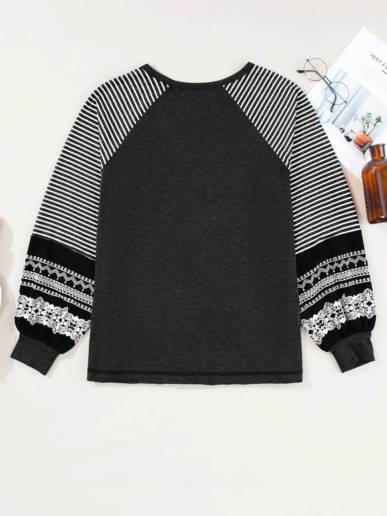 Contrast Print Striped Raglan Long Sleeve Loose Top Trendsi ede88c30fbe540babcdacce41aeae7f7-Max-Origin