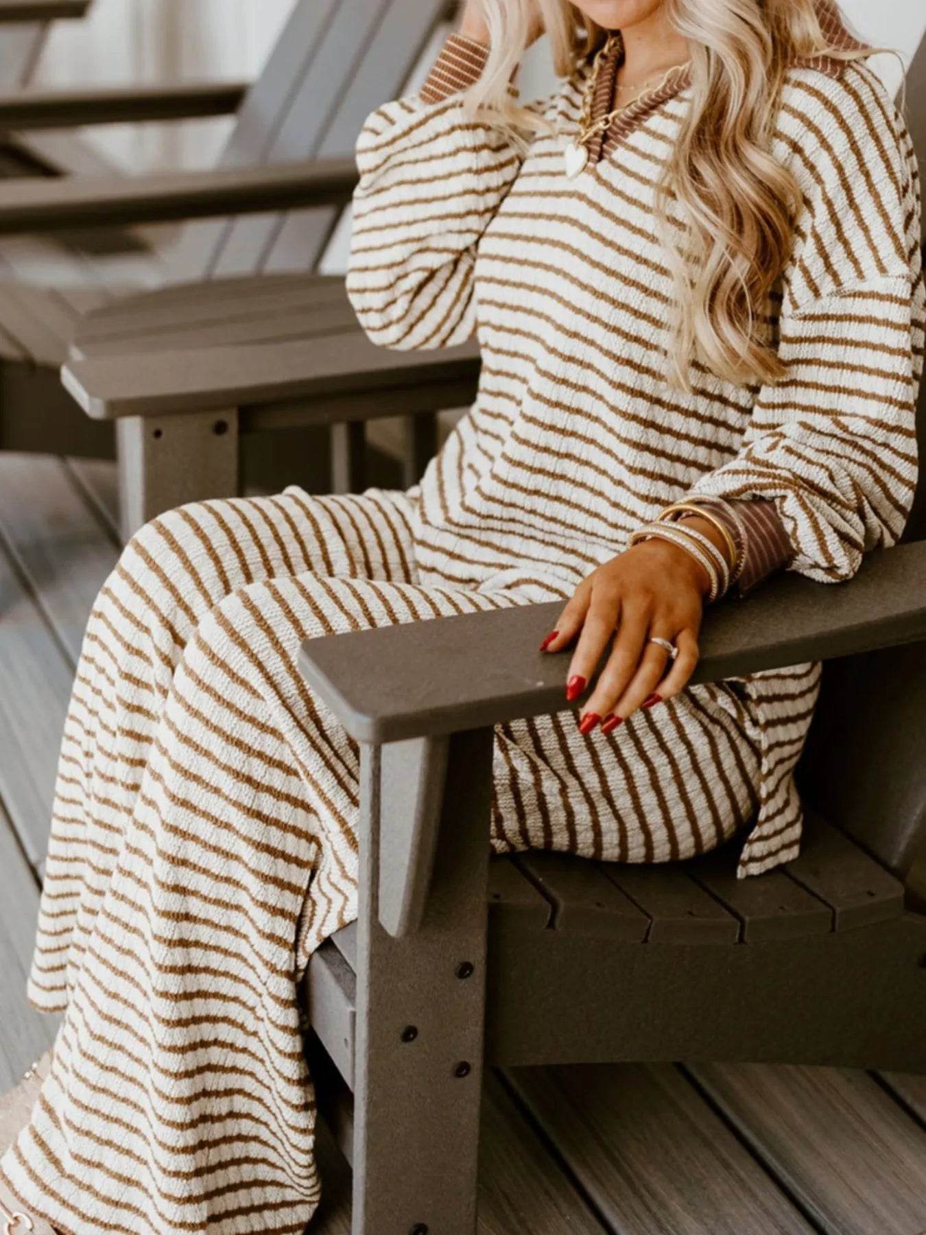 Stripe Collared Top and Drawstring Pant Set Trendsi ee88e9cf-4935-4a66-a7ee-3603e436c910-Max-Origin