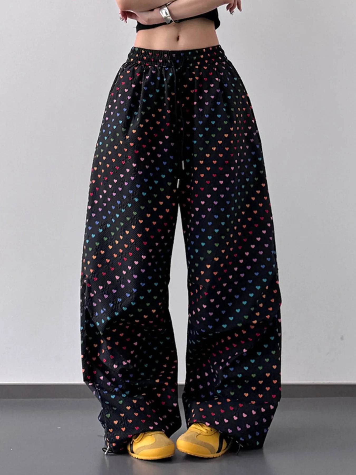Heart Print Drawstring Wide Leg Pants Trendsi ef289c18-2ec1-456a-9677-72348e3bd17e-Max-Origin