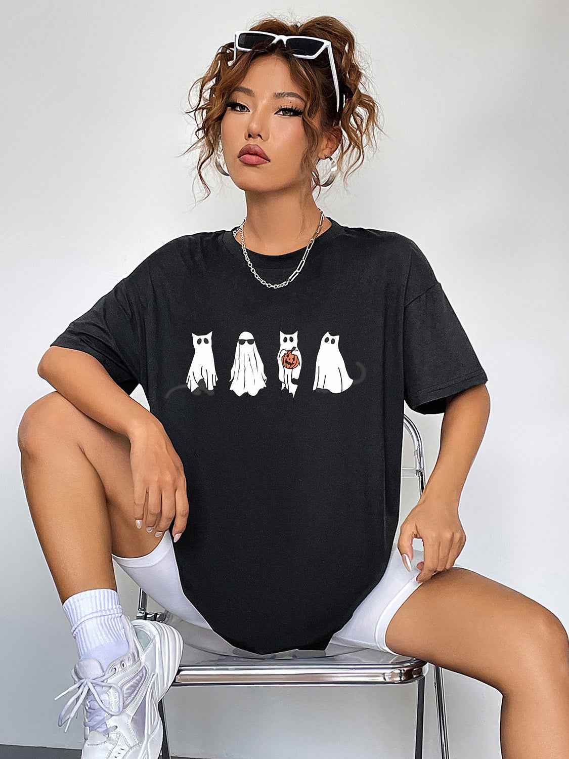 Round Neck Short Sleeve Ghost Graphic T-Shirt Trendsi f027231dad17459bbe77b389cf4156da-Max