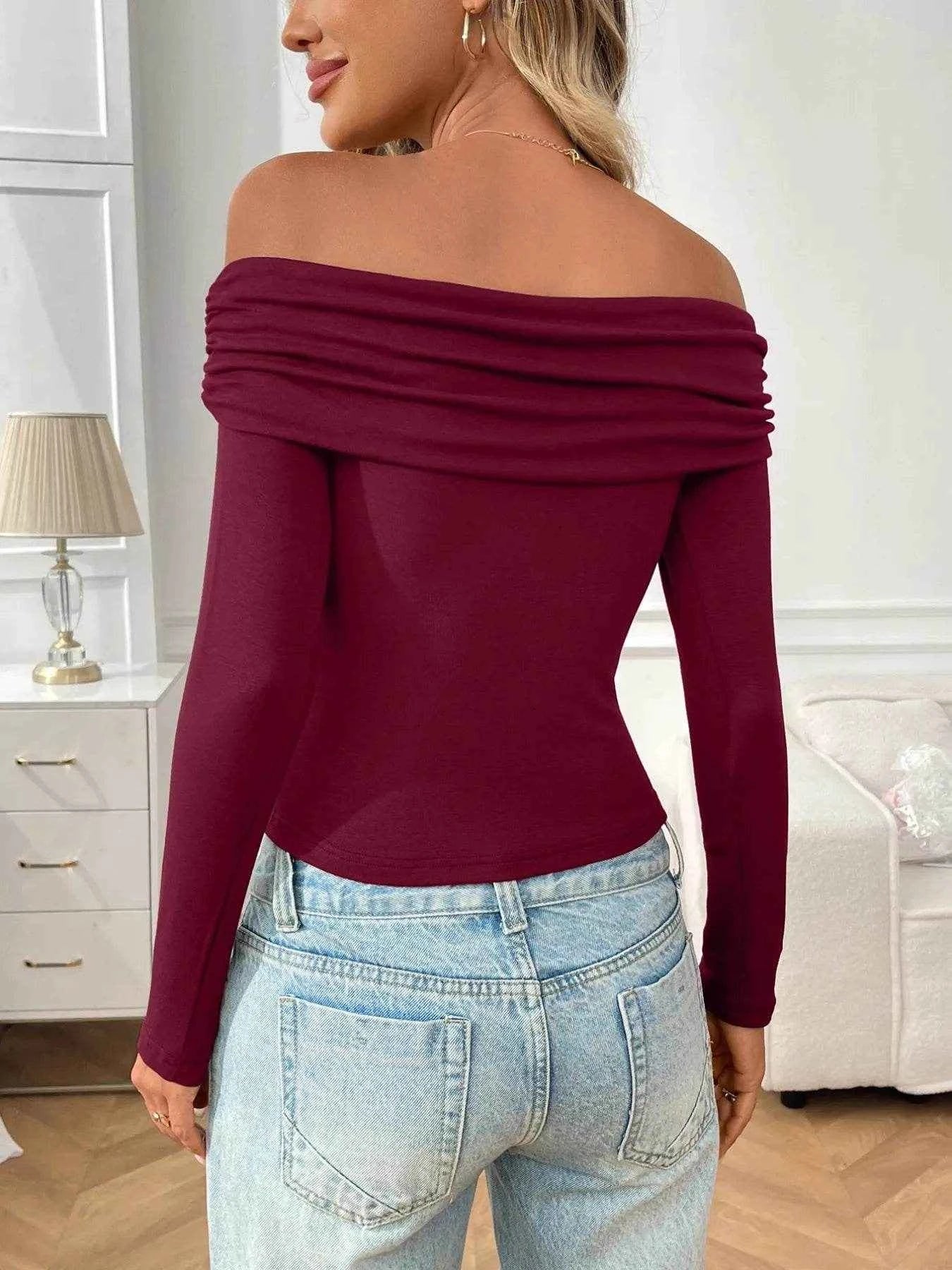 Off-Shoulder Long Sleeve Fitted T-Shirt Trendsi f0806dc4-7d5a-4b09-8b3c-173cfdc97dbe-Max-Origin