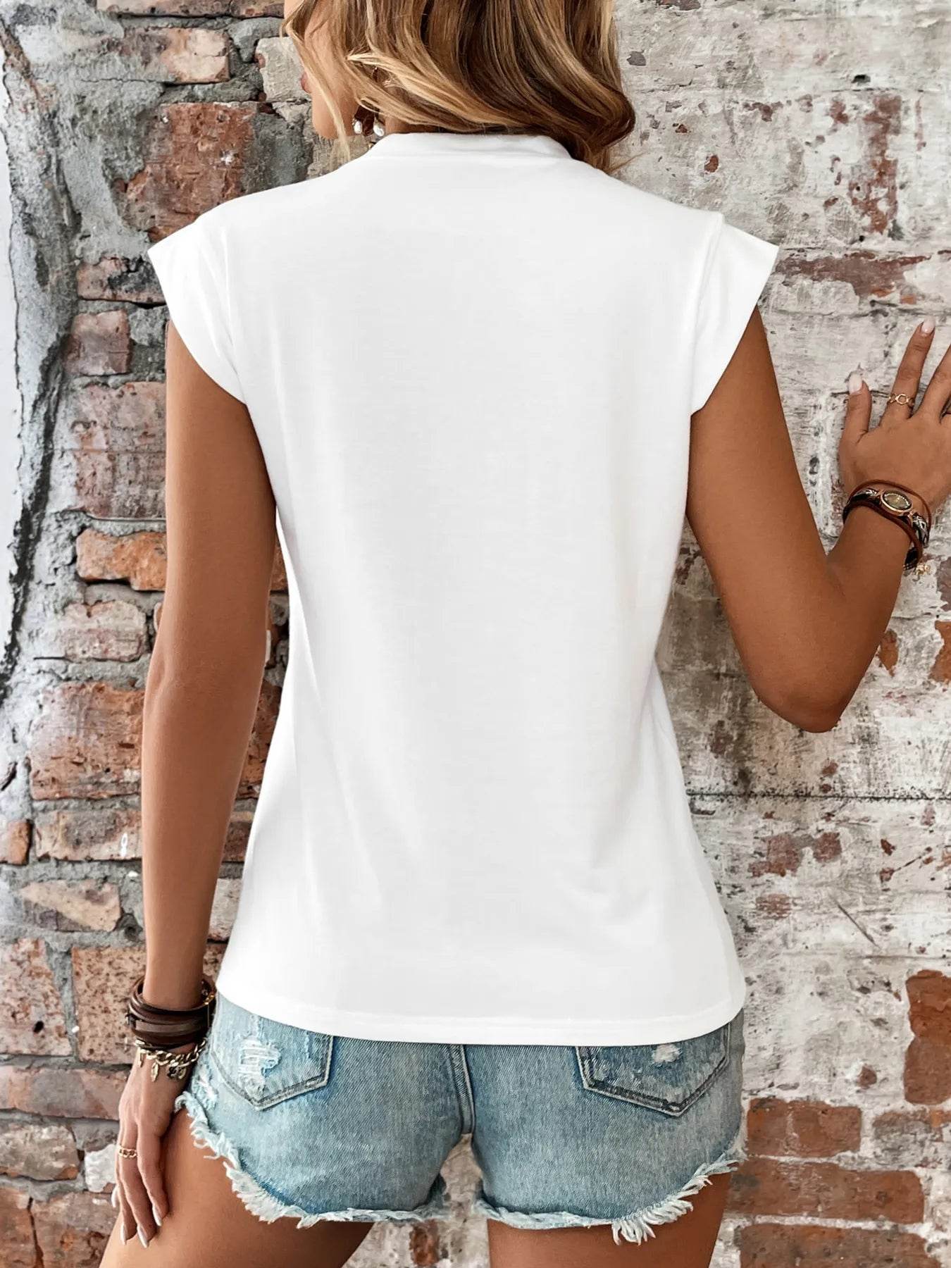 Round Neck Solid Color Top Trendsi f0d95a63ab804fb58ef829b758dc783c-Max-Origin