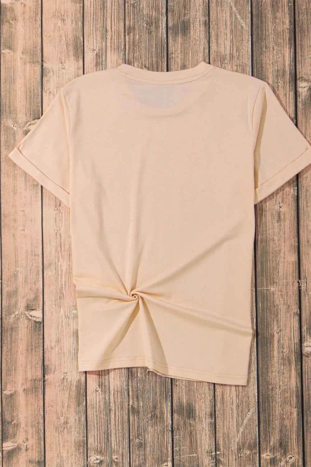 Pumpkin Graphic Round Neck Short Sleeve T-Shirt Trendsi f177e3fb-2e05-4da4-89ed-df4c48a76160-Max