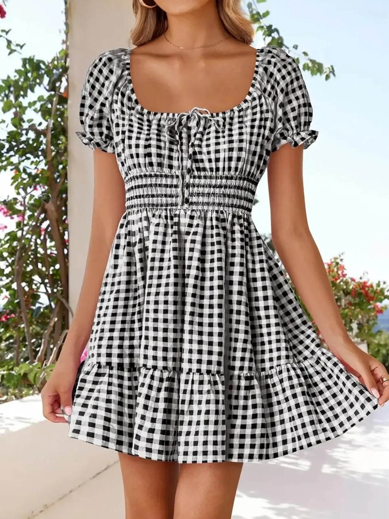 Gingham Smocked Puff Sleeve Summer Dress Trendsi f35e478afd1e4927973ca5a9004cb1ce-Max-Origin
