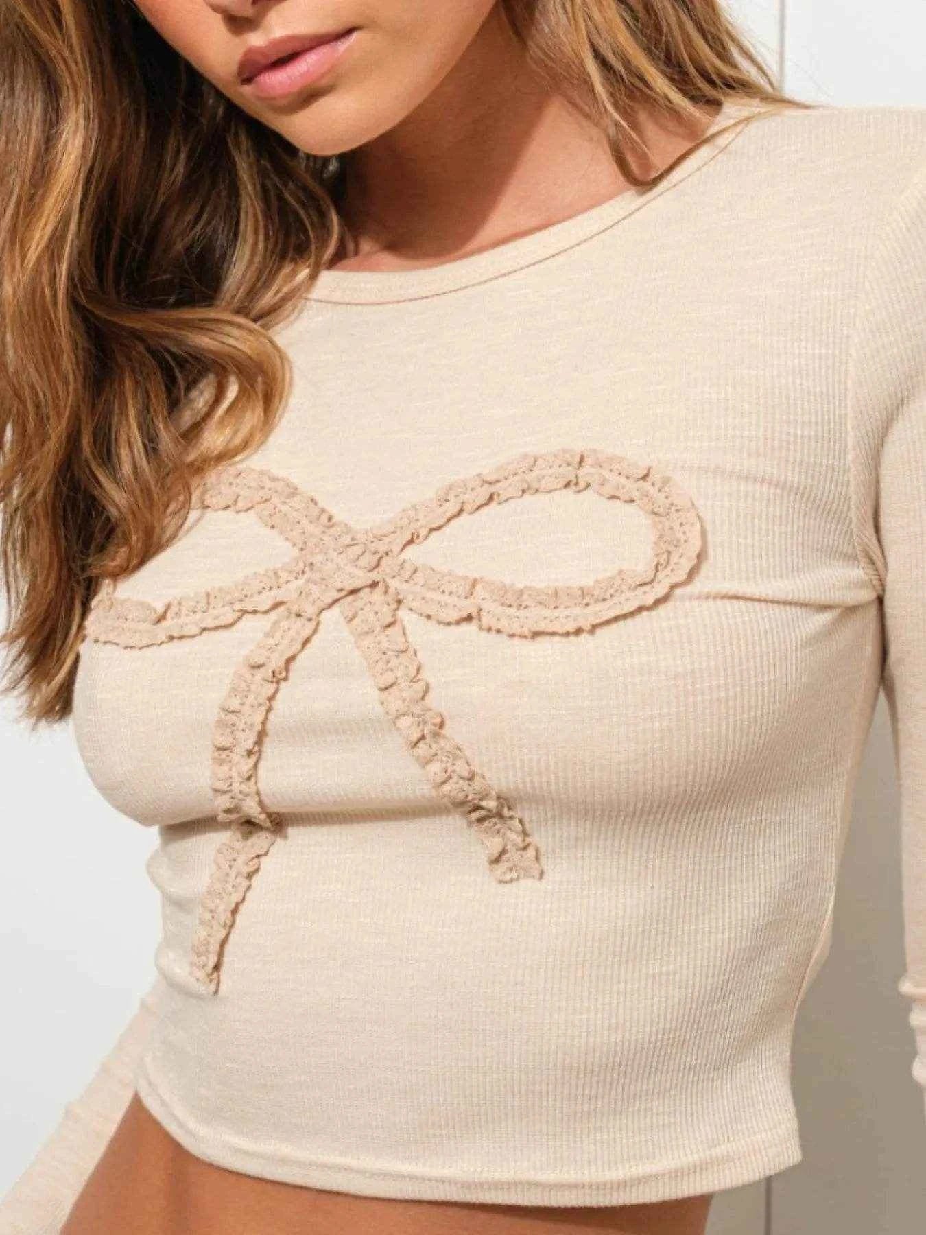 Bow Long Sleeve Fitted T-Shirt Trendsi f3c94f54-722d-4930-a588-2e0f68fba653-Max-Origin