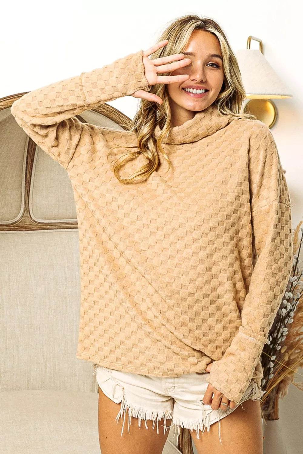 BiBi Checkered Round Neck Thumbhole Long Sleeve Top Trendsi f3cb1c59-c4e7-438c-b2fa-78901d54e6f3-Max