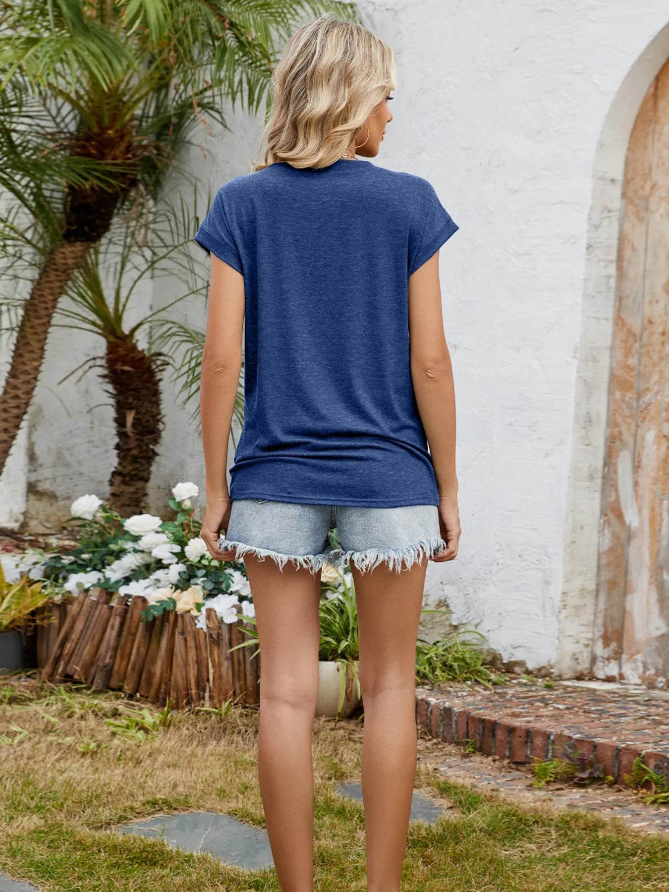 Round Neck Short Sleeve T-Shirt Trendsi f3ffa7ea7f2746d0ac252d578bff8d42-Max-Origin