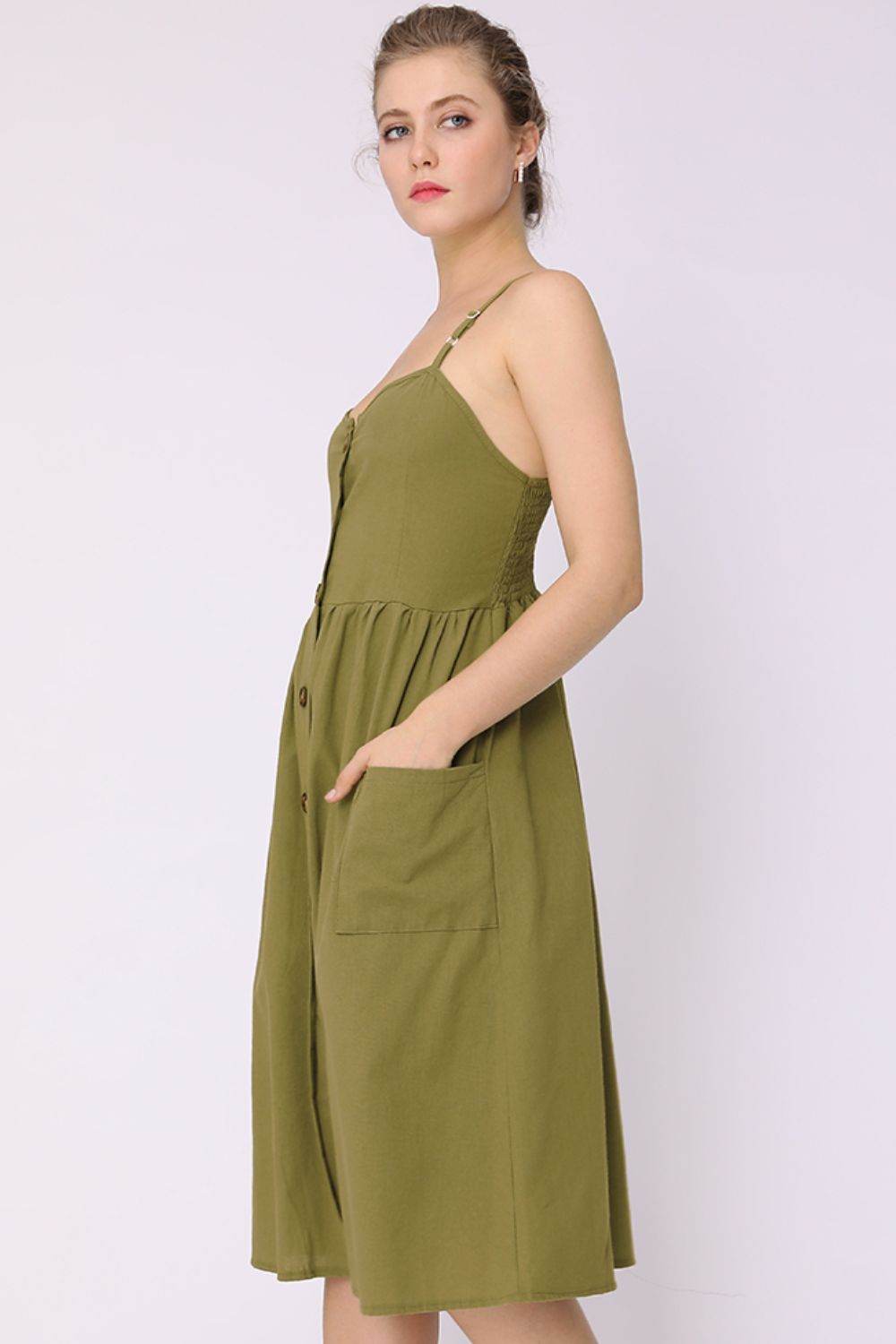 Spaghetti Strap Smocked Dress with Pockets Trendsi f4013a51d1f74cd5863b4682d53b07a1-Max
