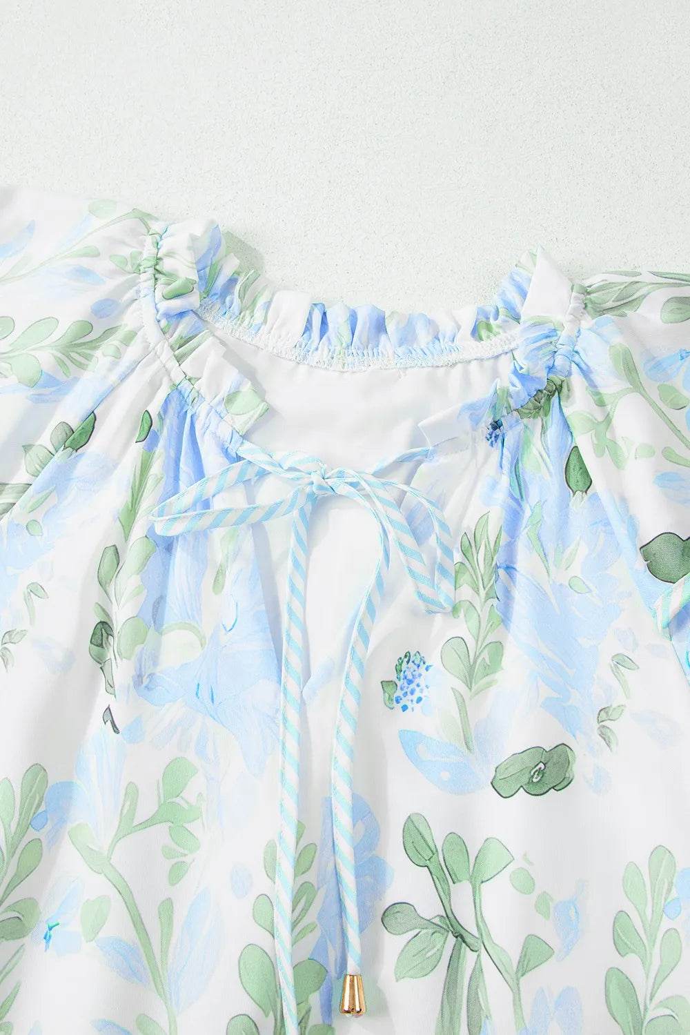 Floral Contrast Edge Layered Short Sleeve Mini Dress Trendsi f554d44d-4919-4bb3-af37-d012ff9e26cf-Max-Origin