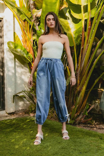 BiBi Striped Tape Details With Bot Tied Point Elastic Waist Jeans Trendsi f5850b8278684239912115126ef7d51a-Max-Origin
