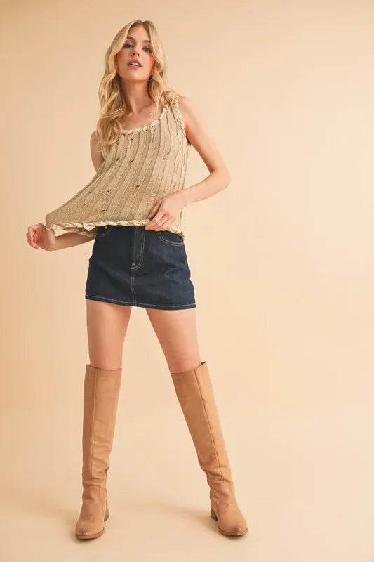 Aemi+Co Distressed Detail Round Neck Knit Tank Trendsi f67d3529ddec484ea7a0c6991cf082b9-Max-Origin
