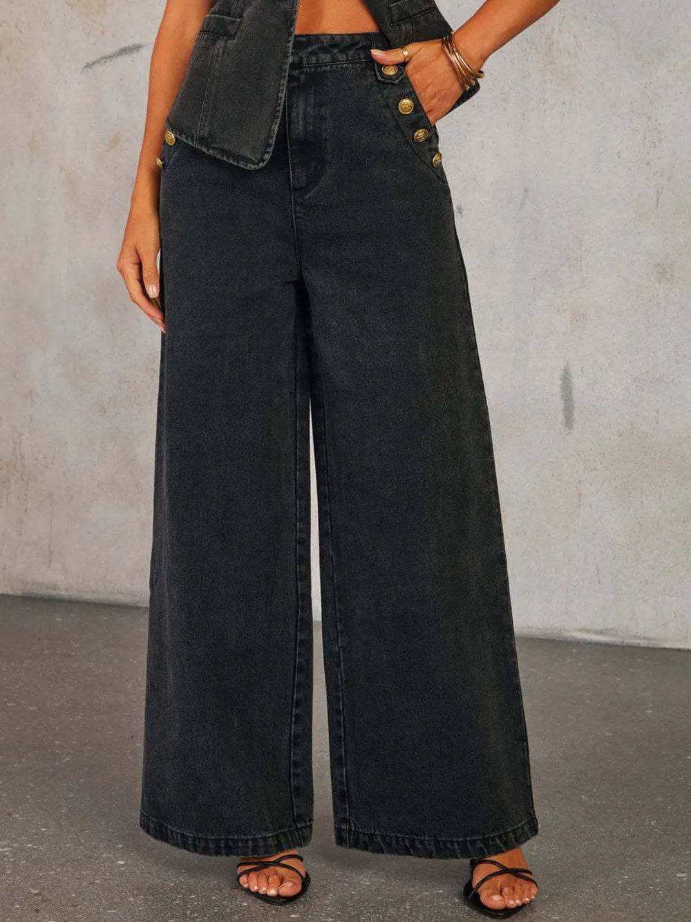 Button Decor High Rise Wide Leg Jeans Trendsi f790b466-8402-4b06-8e3d-cec11f07e5bd-Max