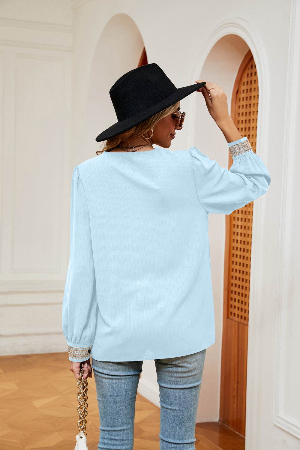 Contrast Puff Sleeve Blouse Trendsi f7dff263bfcb46f090cda80e6be0f0cd-Max