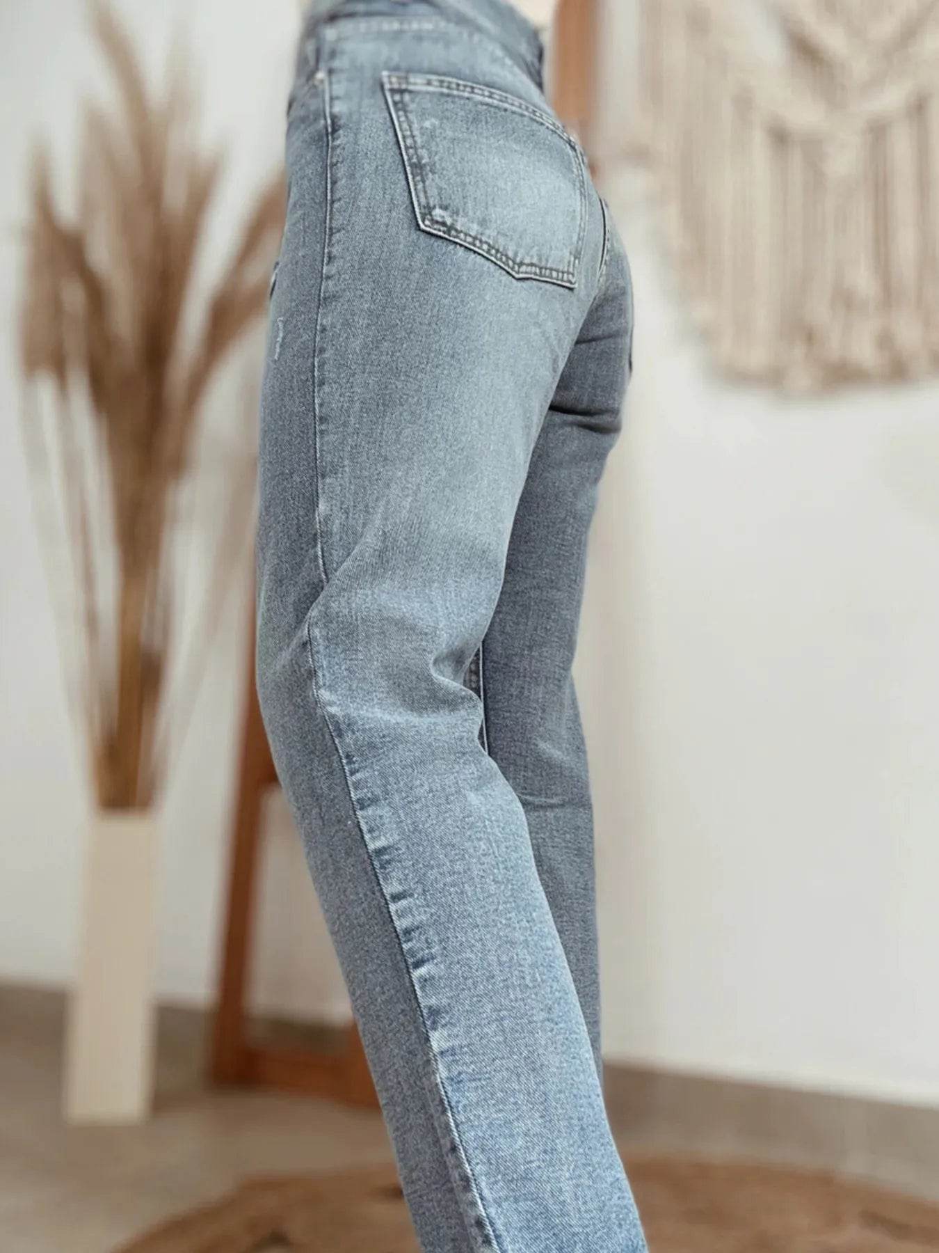 Distressed Ankle-length Straight Jeans Trendsi f99c2e10679445bb825007c078c5241a-Max-Origin