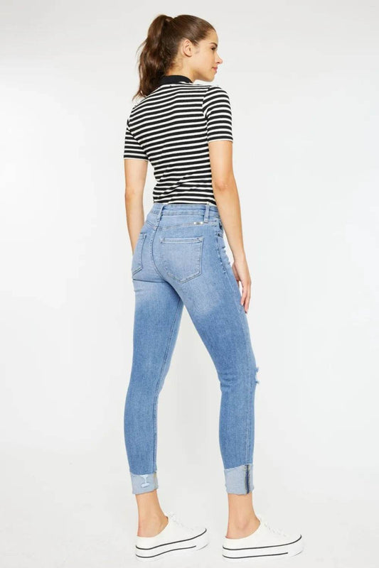 Kancan Distressed Cat's Whiskers Button Fly Jeans Trendsi f9c76828-e5f2-4db7-9e88-b9a272602ee2-Max