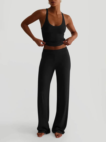 Scoop Neck Cami and Pants Set Black Trendsi fe4c639a-8228-44c1-a6cd-7c0e989699c4-Max-Origin